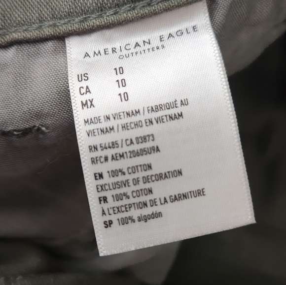 New American Eagle Highest Waist Denim Mom Distressed Shorts Green sz 10 - Picture 7 of 8